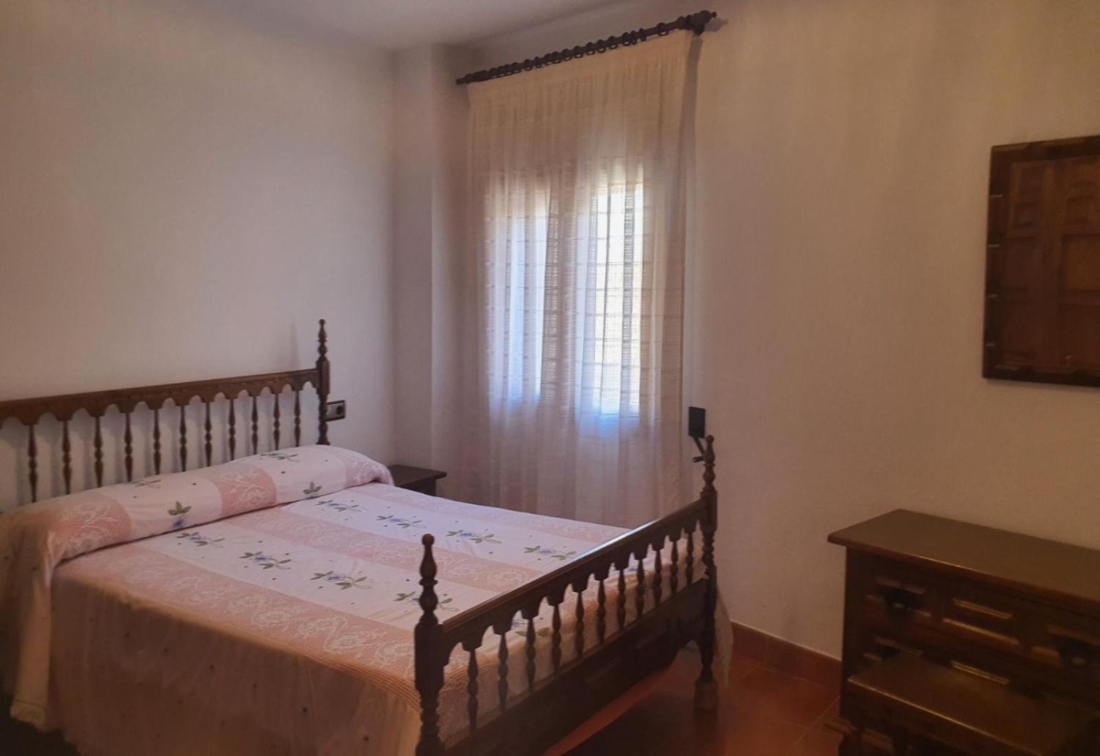 Apartamentos El Portal Мора-де-Рубьелос Экстерьер фото