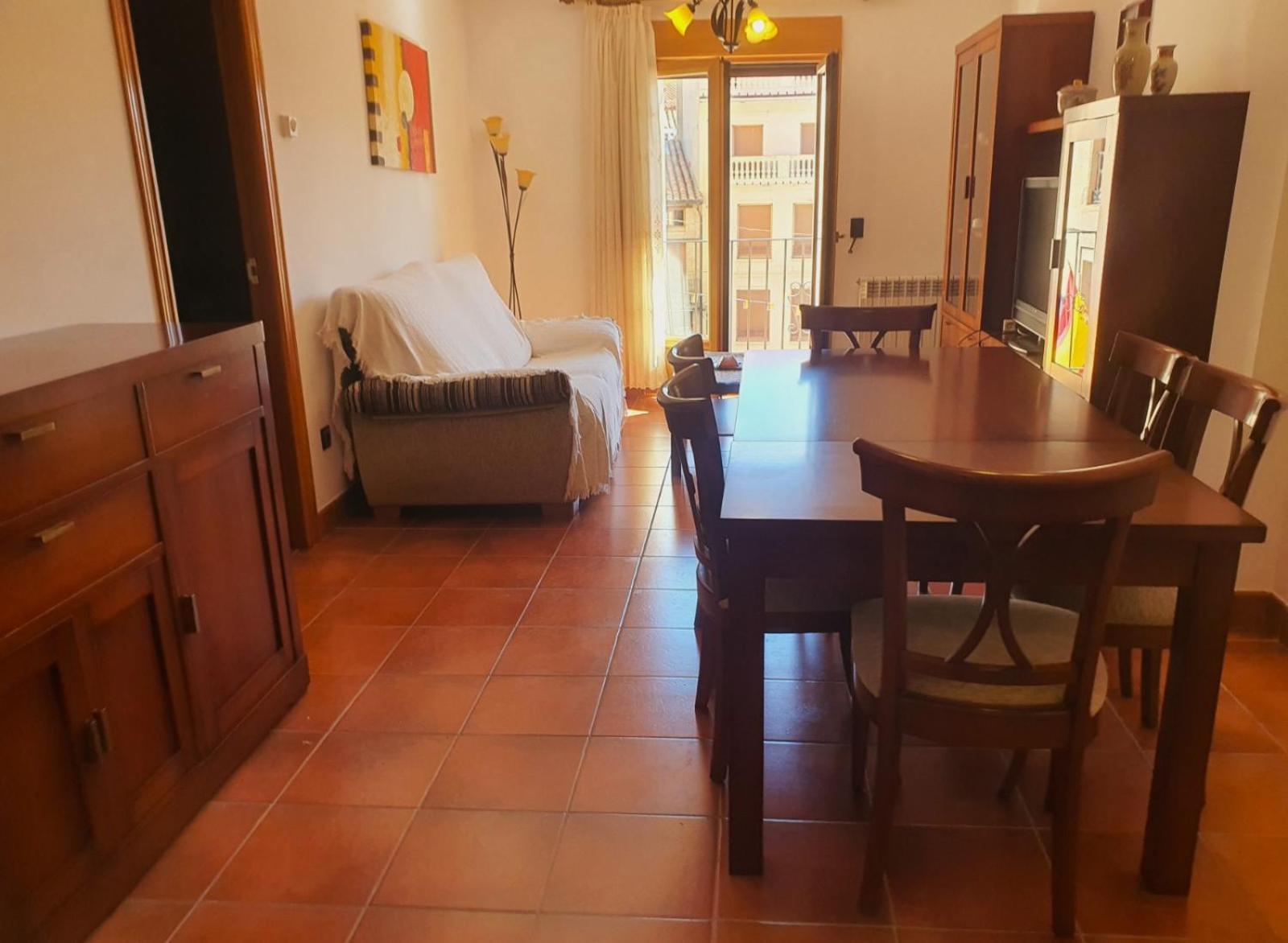 Apartamentos El Portal Мора-де-Рубьелос Экстерьер фото